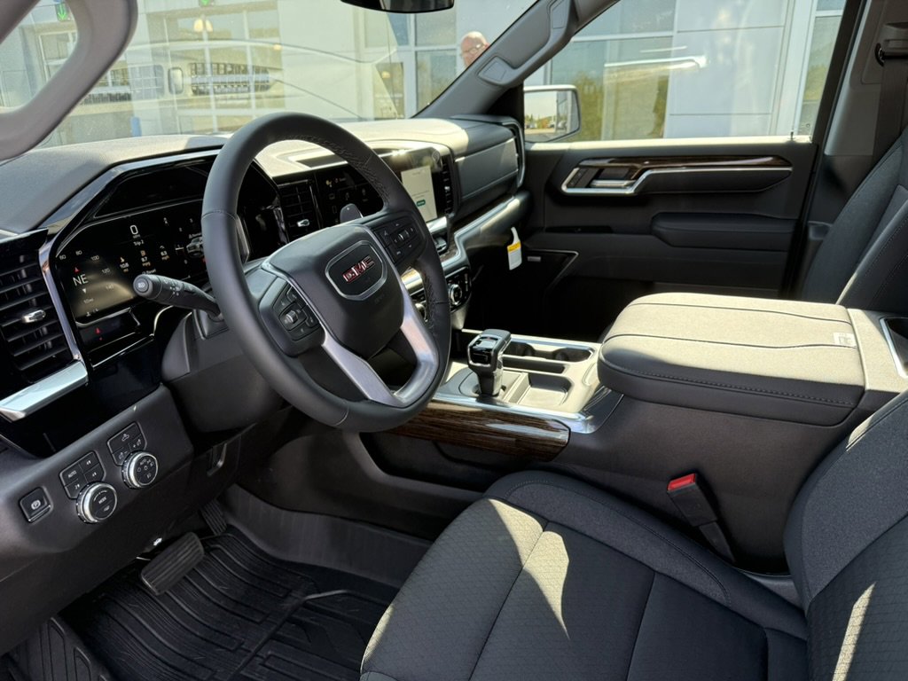 New 2026 GMC Sierra 1500 Elevation image 12
