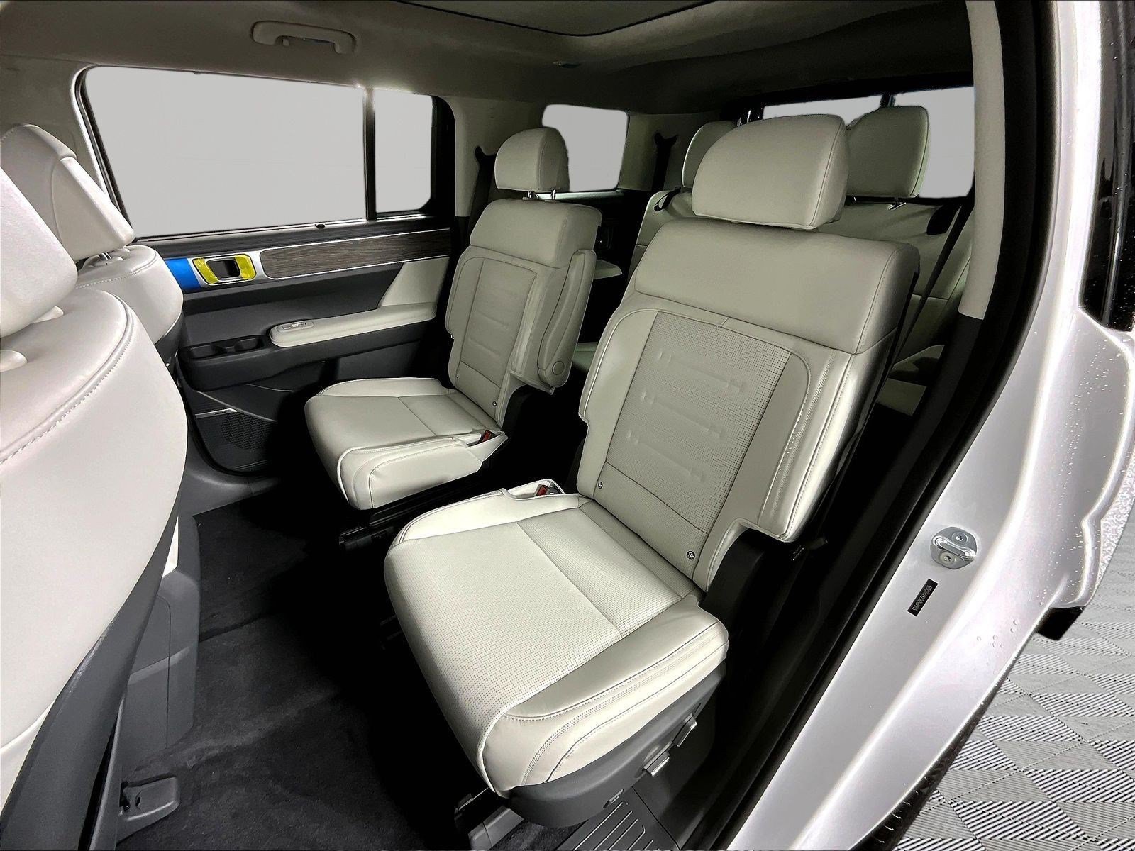 New 2026 Hyundai Santa Fe Calligraphy AWD/4WD image 18