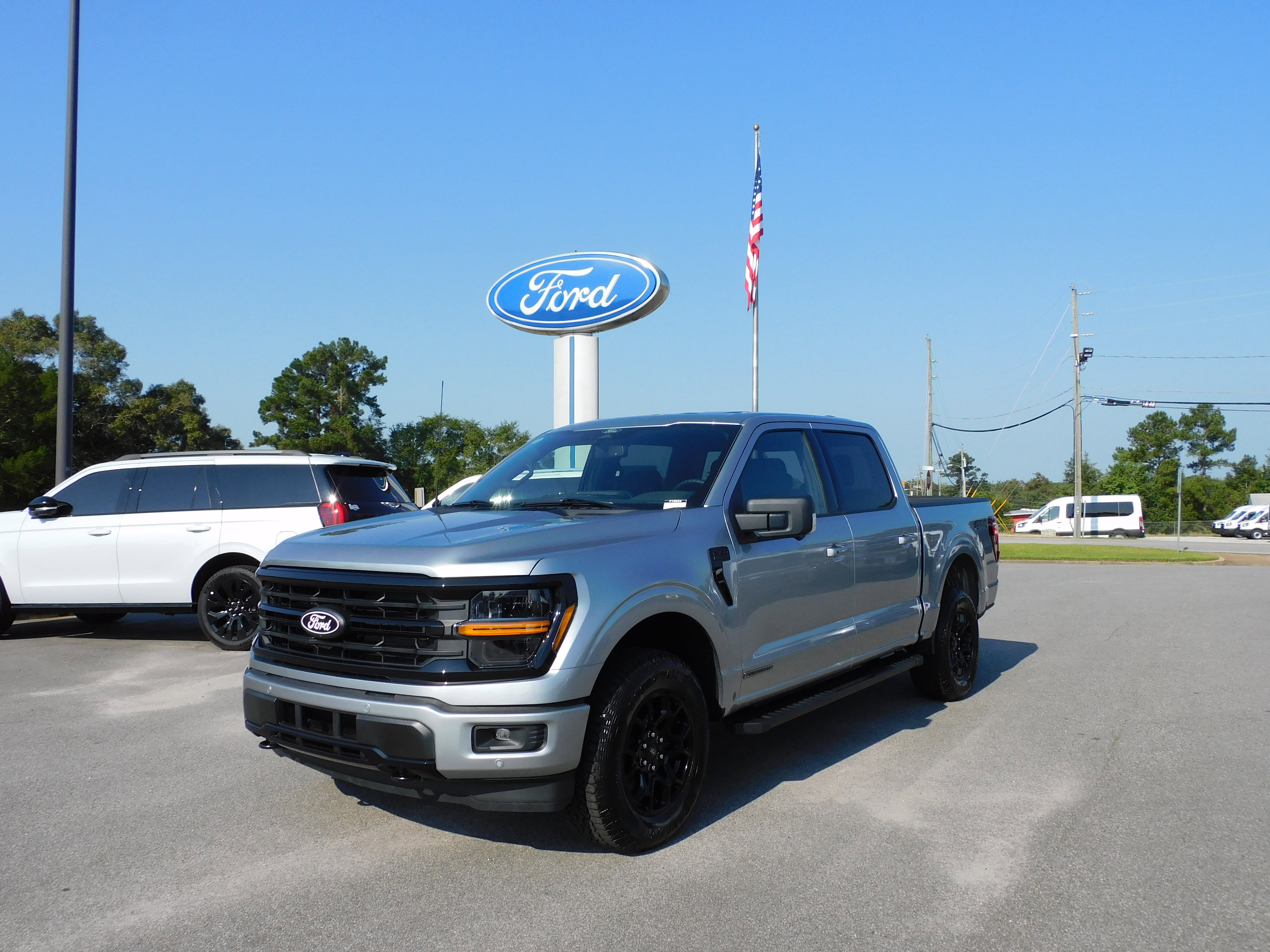 New 2025 Ford F150 XLT w/ Equipment Group 302A MID image 1