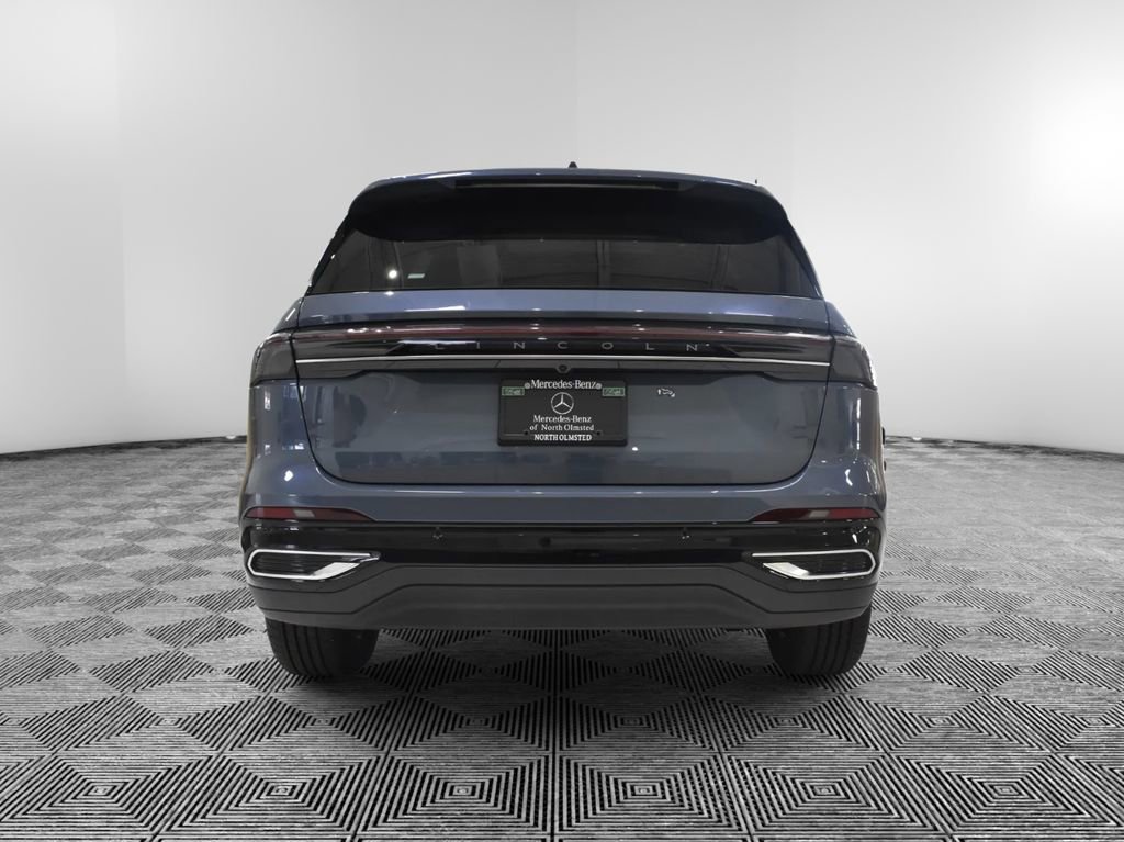 Used 2025 Lincoln Nautilus Premier w/ Equipment Group 102A AWD/4WD image 4