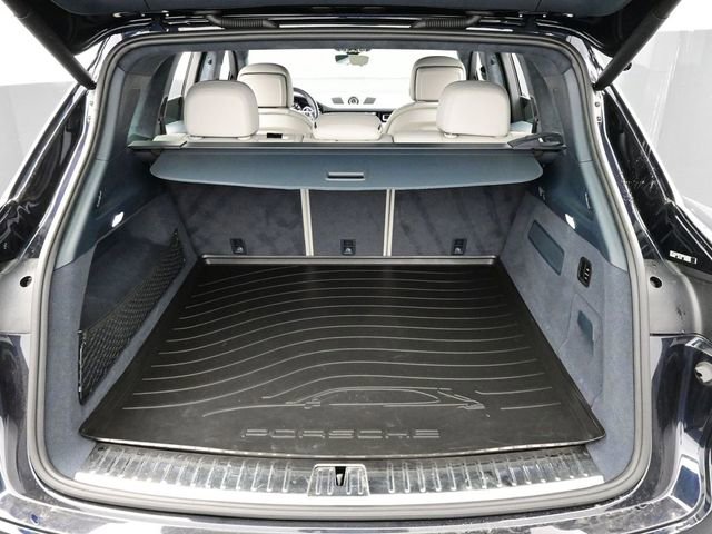 Certified 2021 Porsche Cayenne GTS AWD/4WD image 16