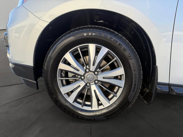 Used 2017 Nissan Pathfinder S AWD/4WD image 9