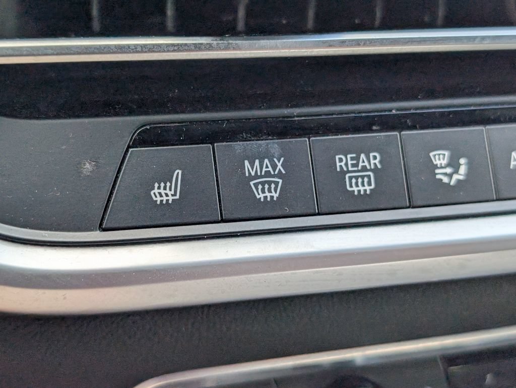 Used 2021 BMW X7 M50i AWD/4WD image 21