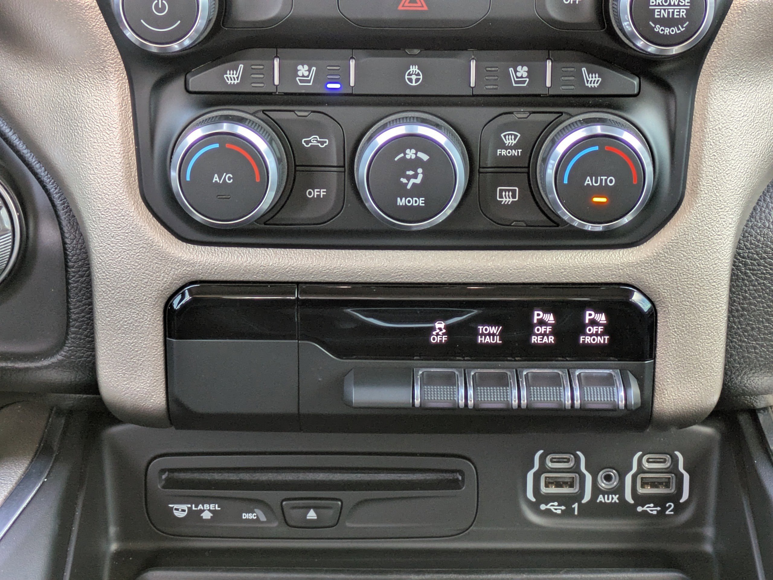 Used 2019 RAM 1500 Laramie image 16