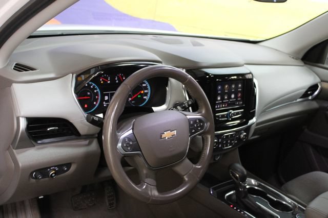 Used 2021 Chevrolet Traverse LT FWD image 14