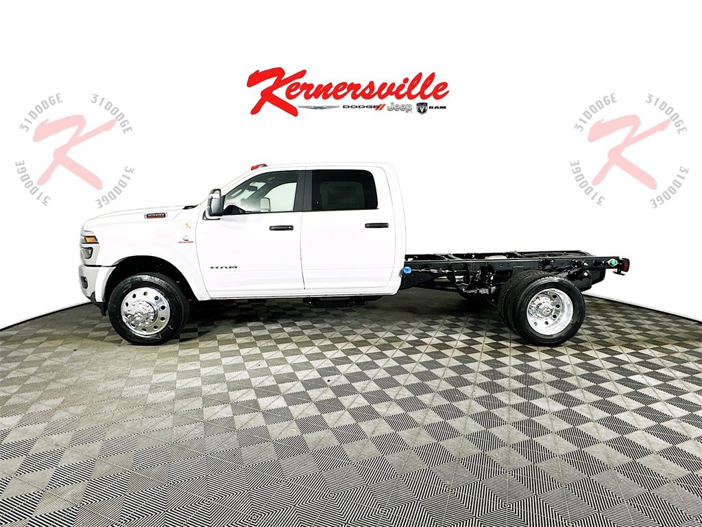New 2026 RAM 5500 Big Horn 60CA Dually image 4
