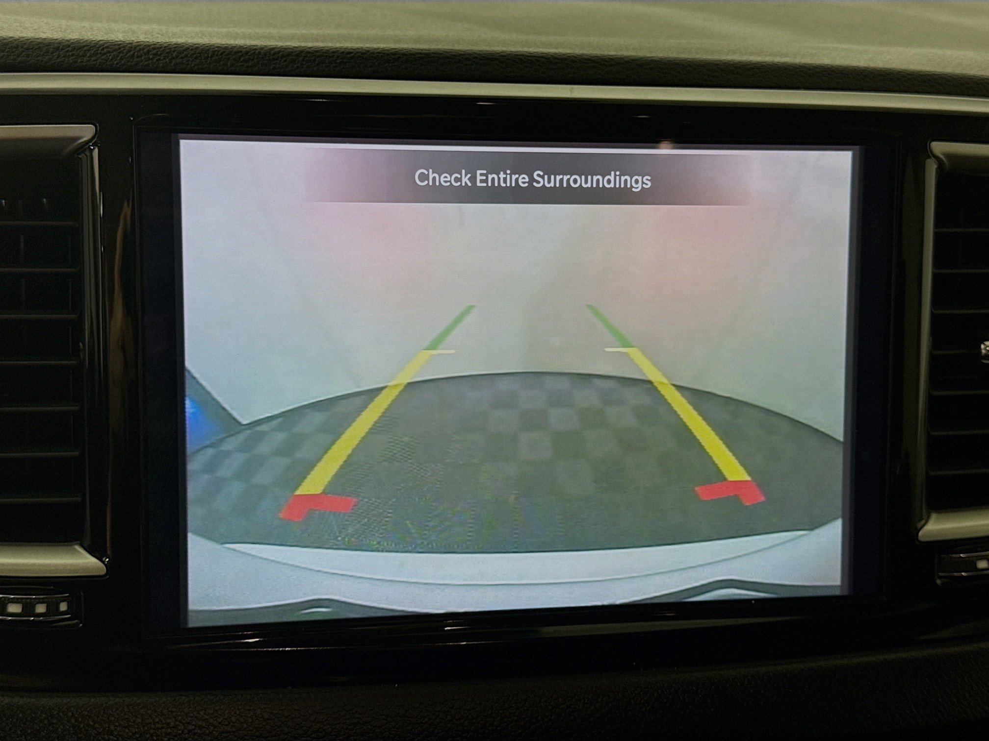 Used 2023 Chrysler Pacifica Touring-L image 19