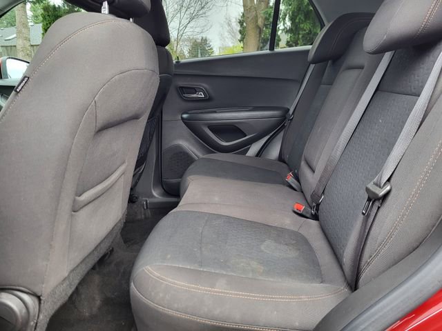 Used 2021 Chevrolet Trax LS w/ Tint and Cruise Package image 12