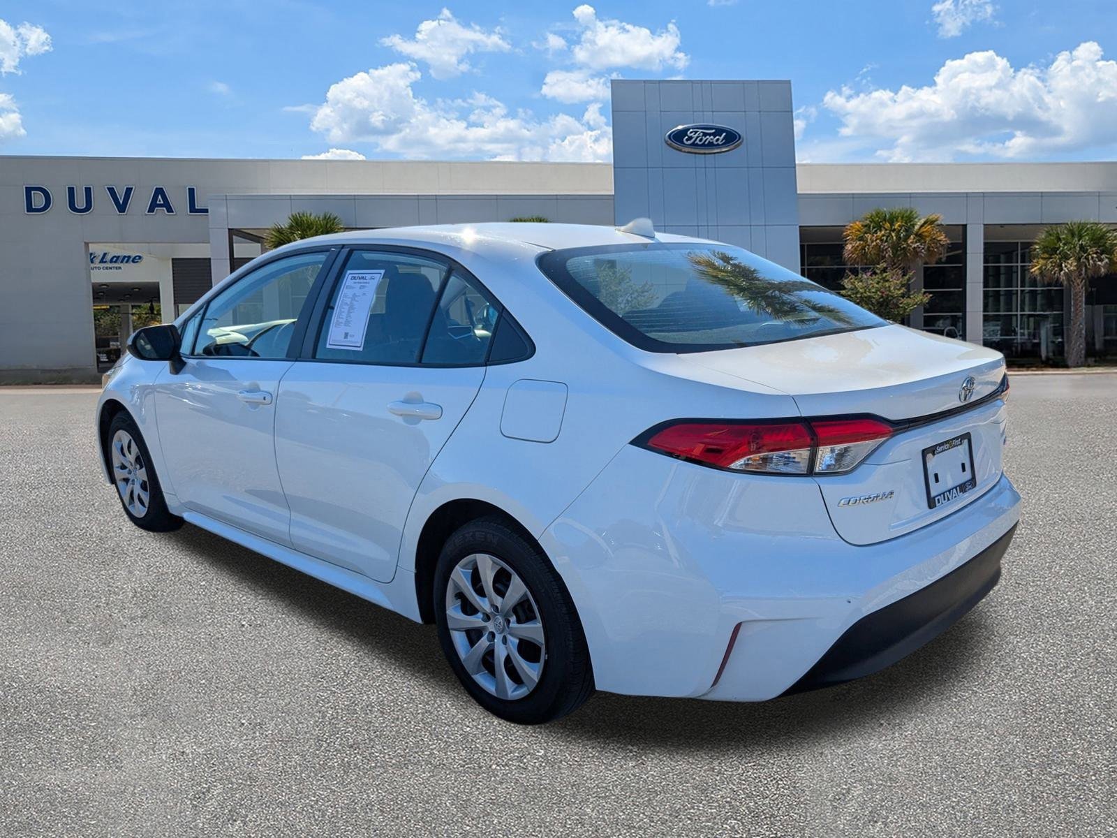 Used 2024 Toyota Corolla LE image 6