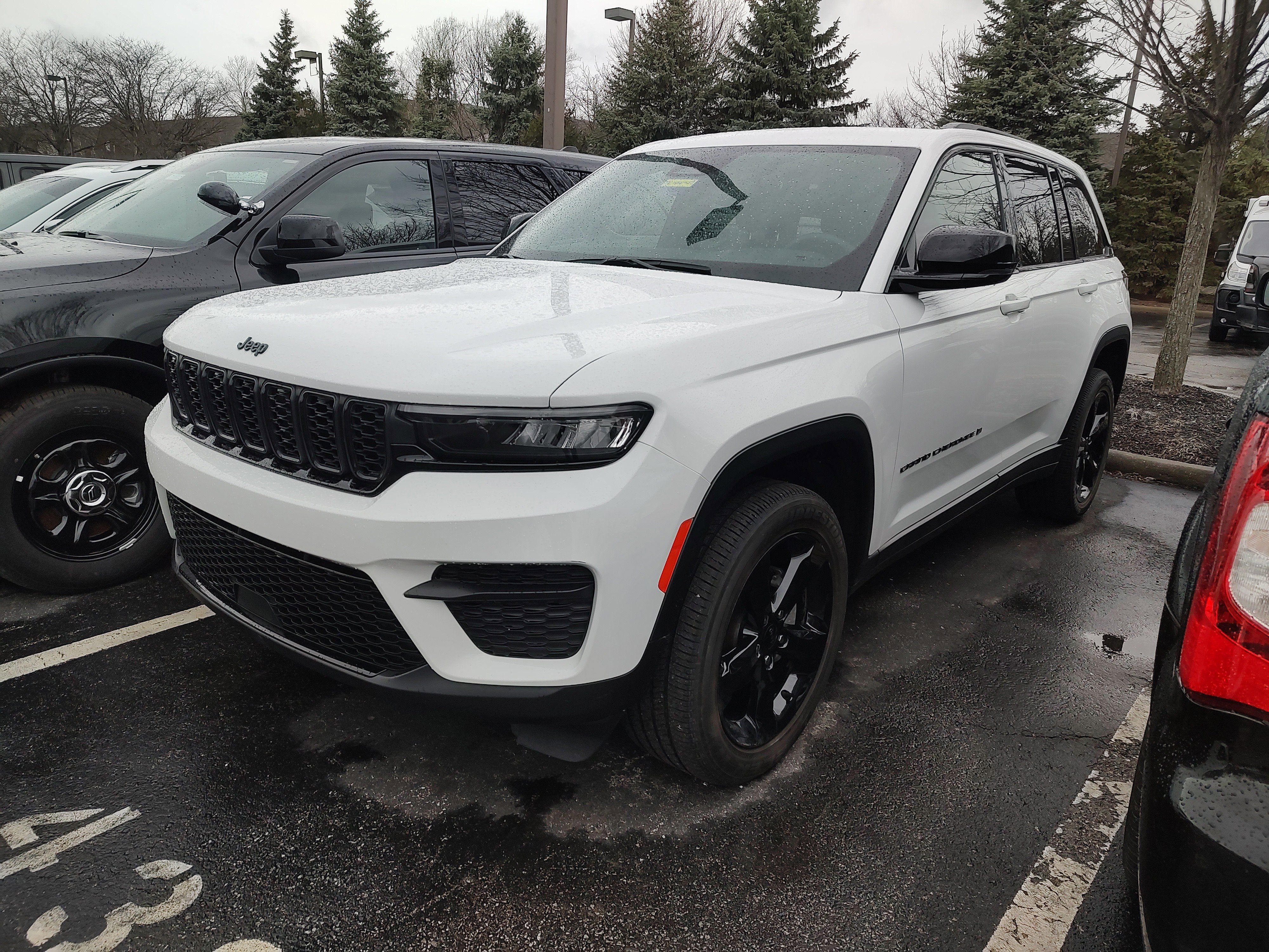 Used 2023 Jeep Grand Cherokee Altitude