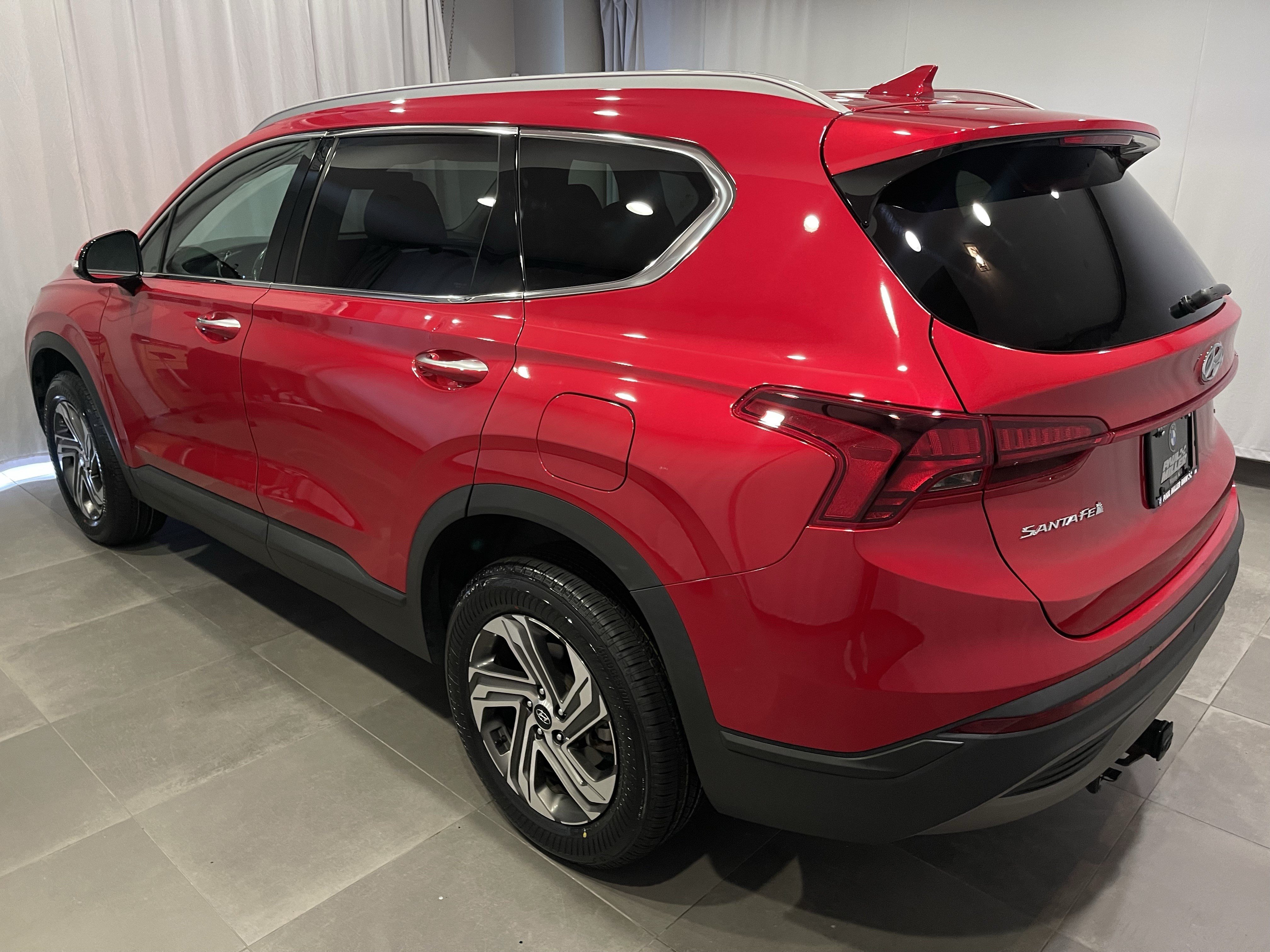 Used 2023 Hyundai Santa Fe SEL AWD/4WD image 4
