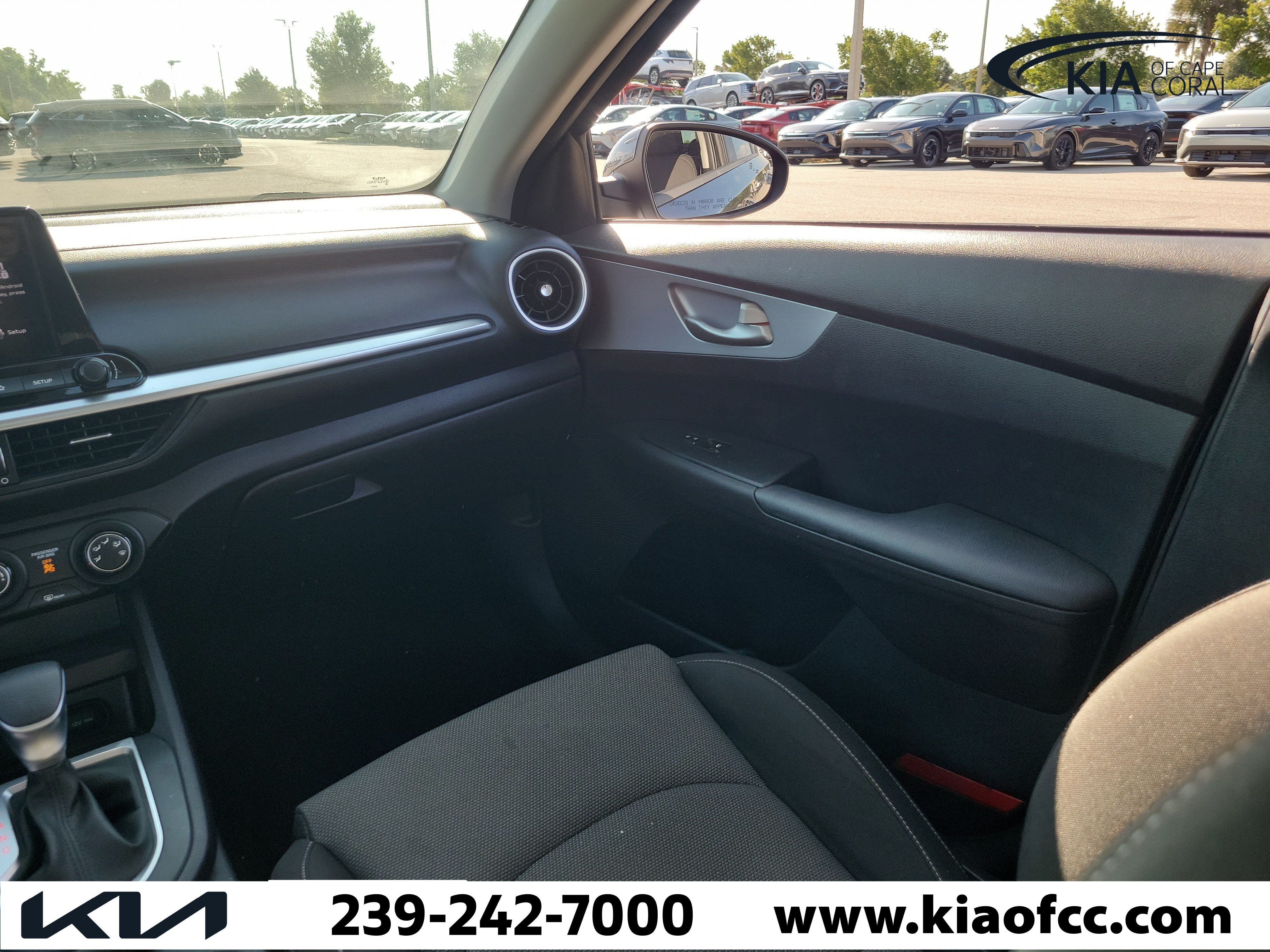 Certified 2022 Kia Forte LXS w/ LXS Technology Package FWD image 16