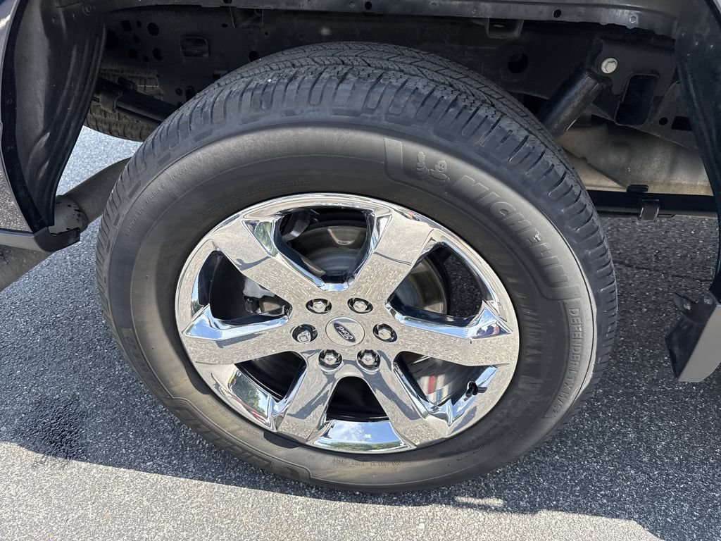 Used 2023 Ford F150 Lariat w/ Equipment Group 502A High AWD/4WD image 17