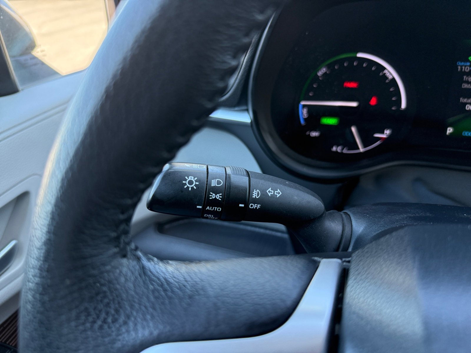 Used 2022 Toyota Sienna XLE image 17