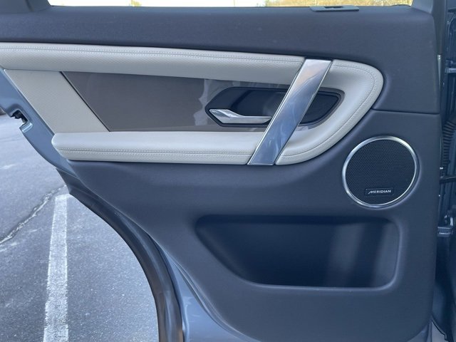 Used 2020 Land Rover Discovery Sport S R-Dynamic image 25