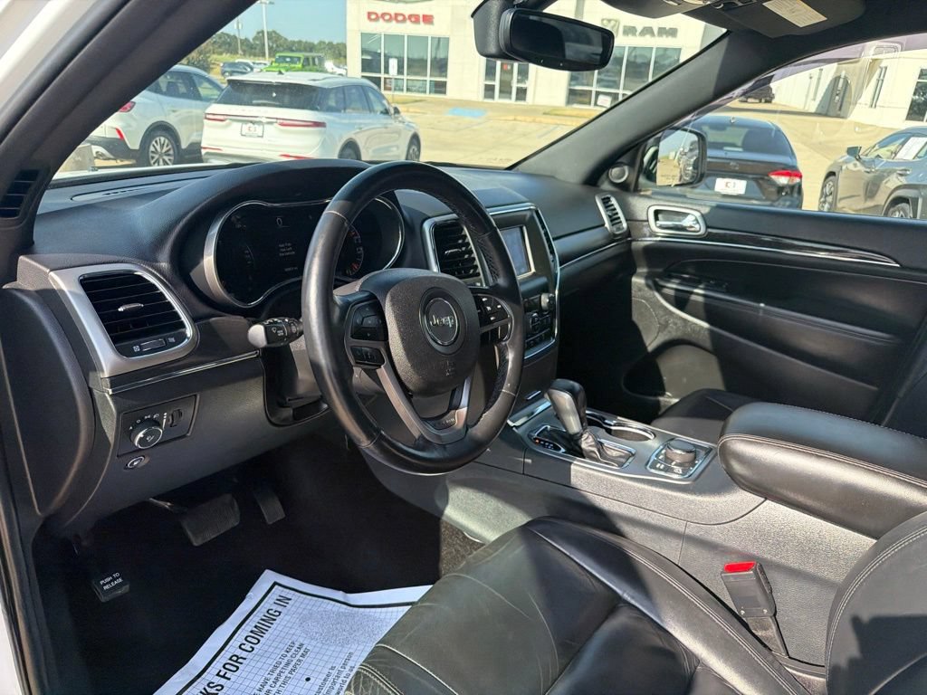 Used 2018 Jeep Grand Cherokee Limited AWD/4WD image 9