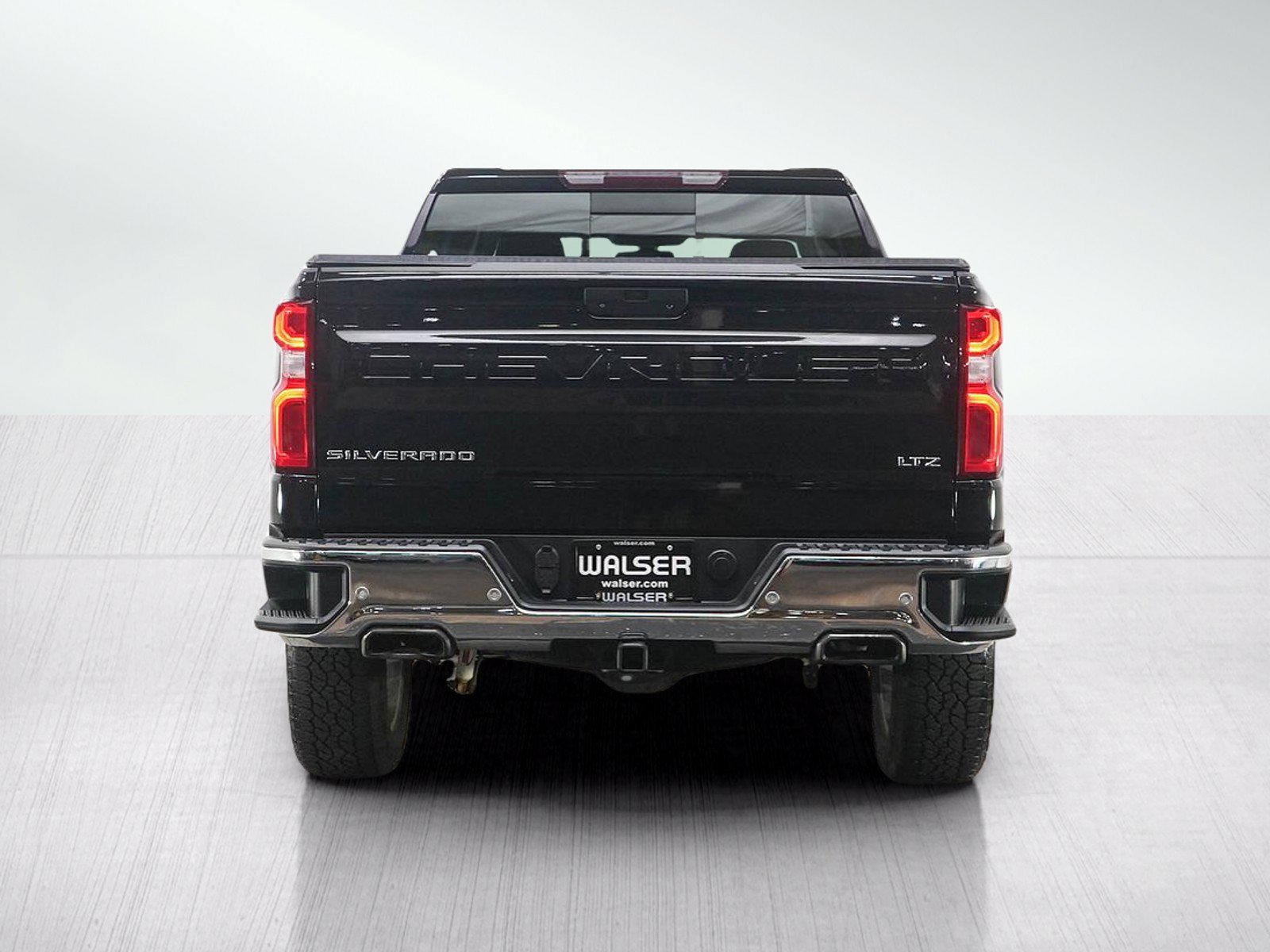 Used 2021 Chevrolet Silverado 1500 LTZ AWD/4WD image 4
