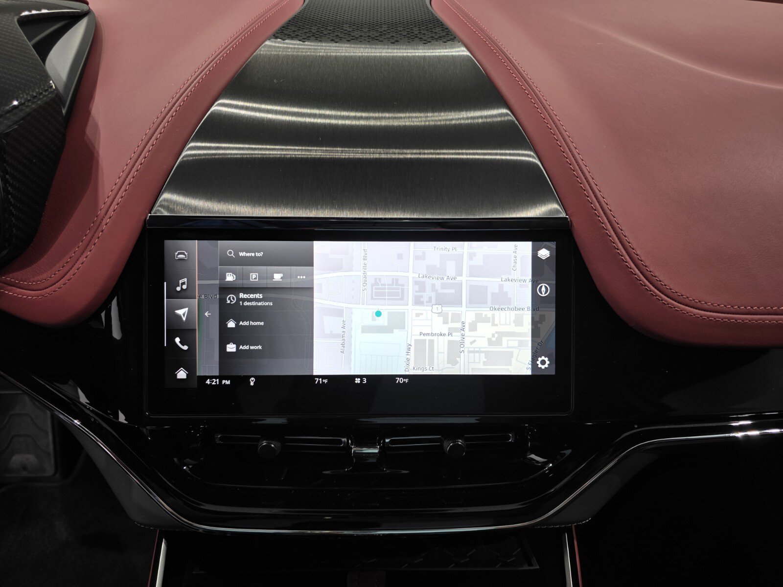 Used 2025 Aston Martin DBX 707 AWD/4WD image 14
