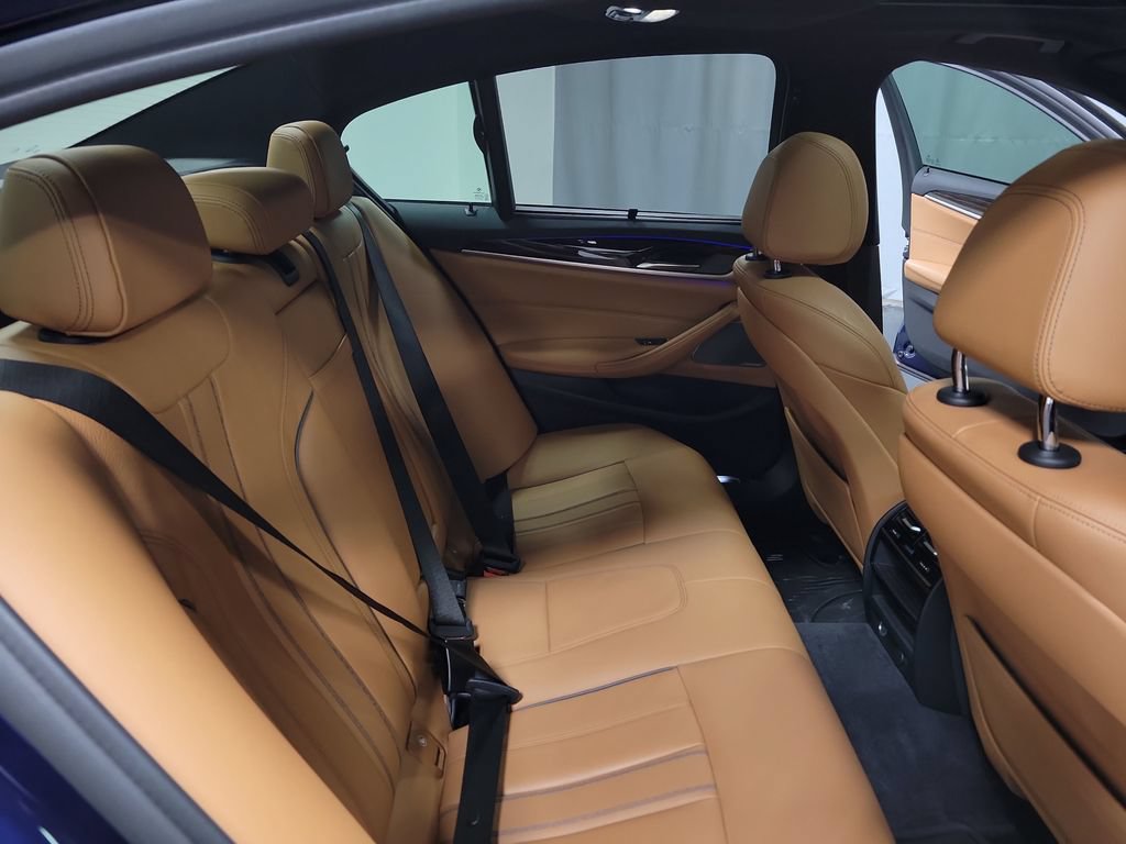 Used 2019 BMW 540i xDrive w/ M Sport Package AWD/4WD image 34