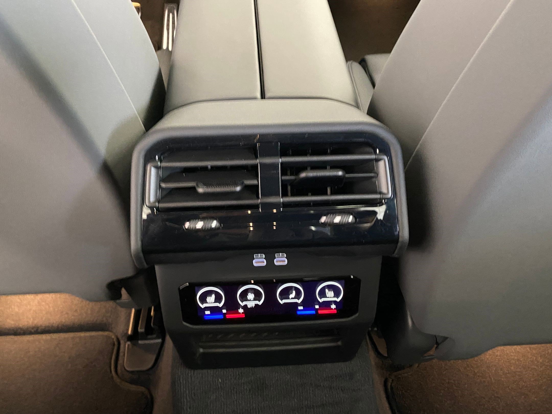 New 2026 BMW 540i xDrive w/ M Sport Package image 30