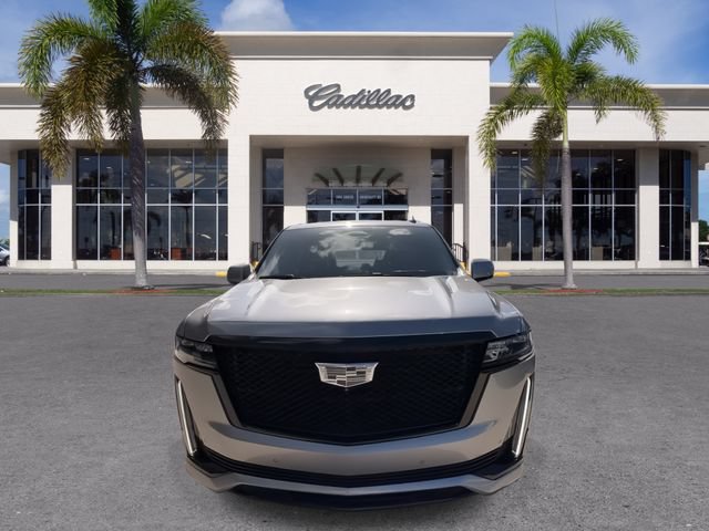 Certified 2023 Cadillac Escalade Sport Platinum w/ LPO, ONYX Package AWD/4WD image 4