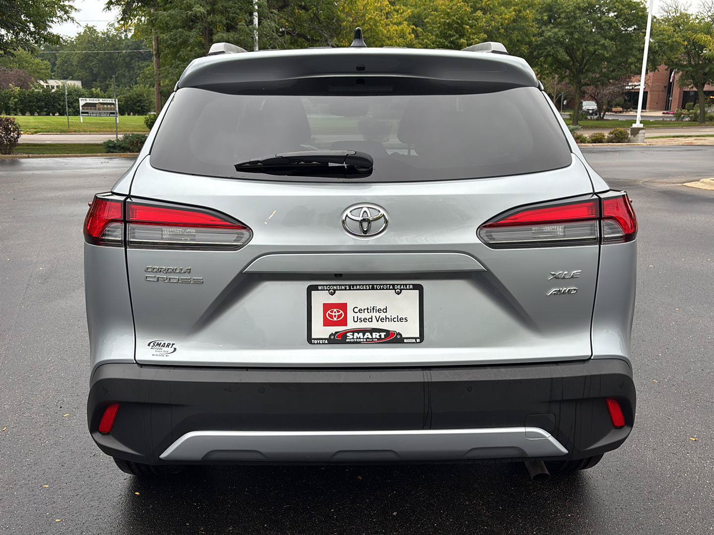 Used 2025 Toyota Corolla Cross XLE AWD/4WD image 21