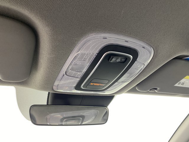 Used 2021 Hyundai Elantra SE FWD image 25