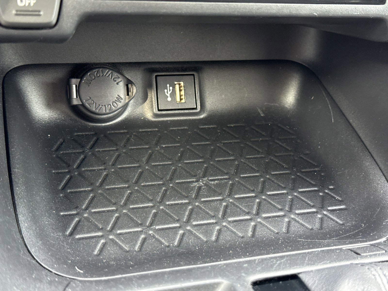 Used 2024 Toyota RAV4 XLE image 26