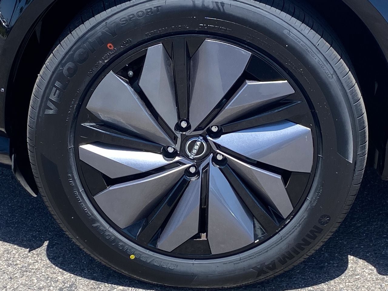 Certified 2023 Nissan Ariya FWD image 8