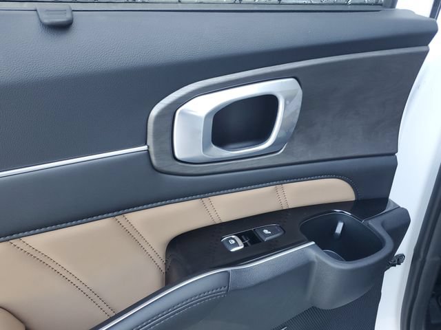 Certified 2026 Kia Sorento SX Prestige w/ Olive Brown Leather Package AWD/4WD image 12