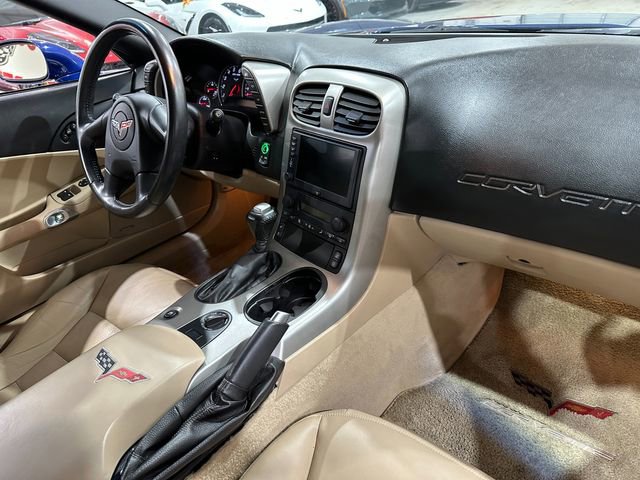 Used 2005 Chevrolet Corvette Coupe w/ Preferred Equipment Group image 14
