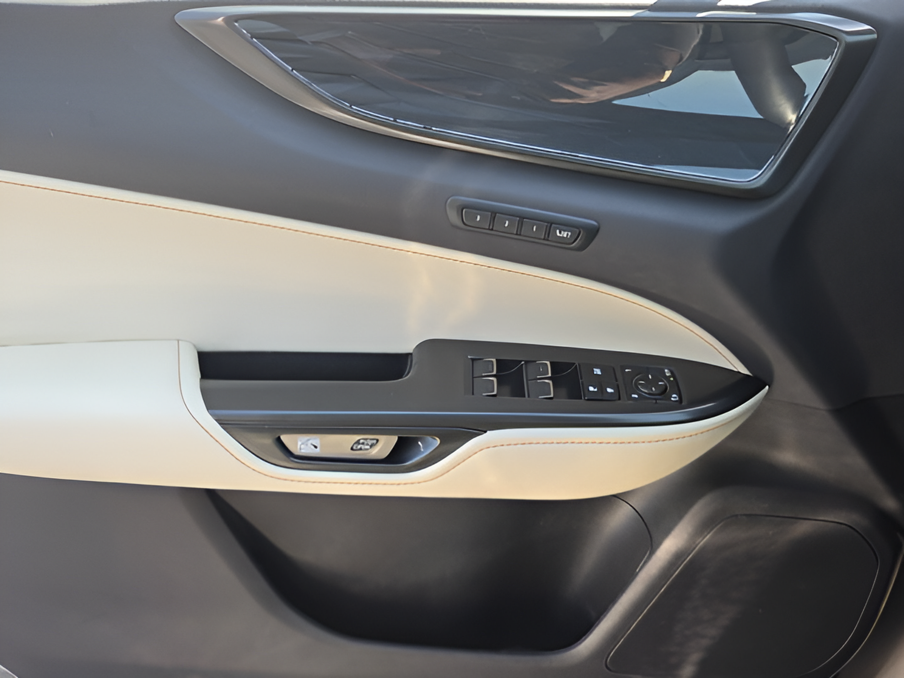 Certified 2024 Lexus NX 350h AWD image 28