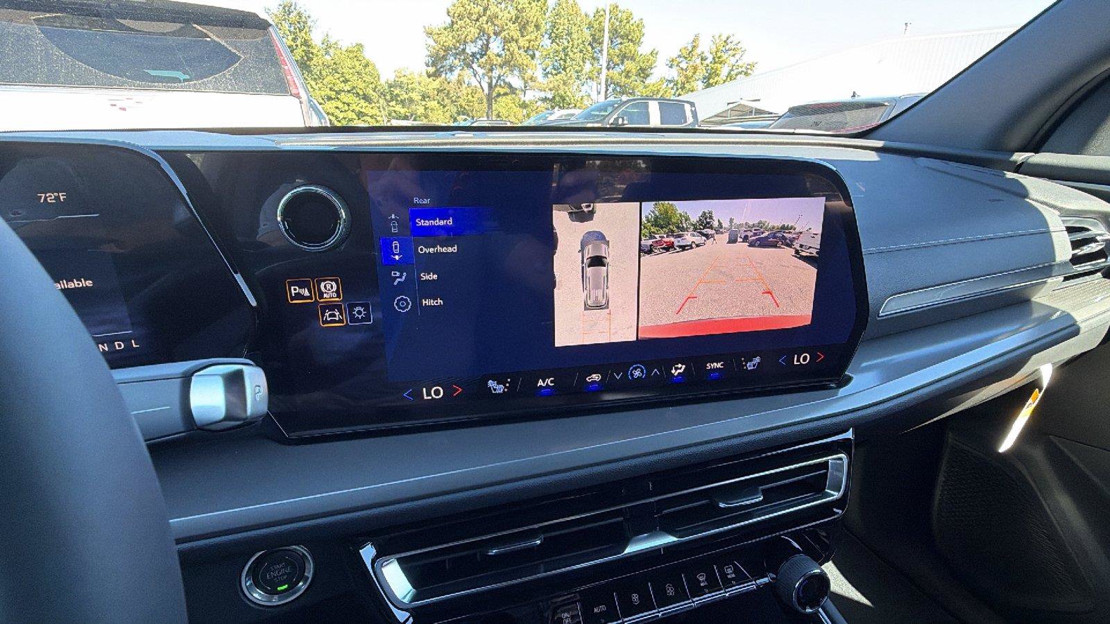 New 2027 Chevrolet Traverse LT w/ Driver Confidence Package FWD image 28