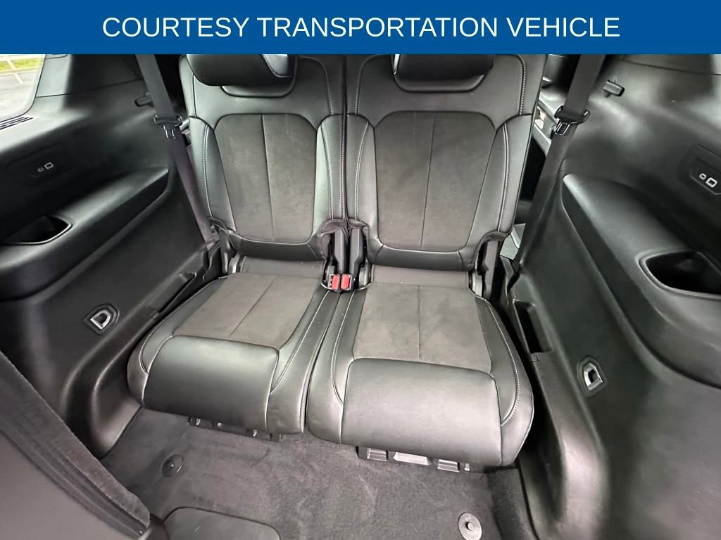 Used 2023 Jeep Grand Cherokee L Laredo image 19