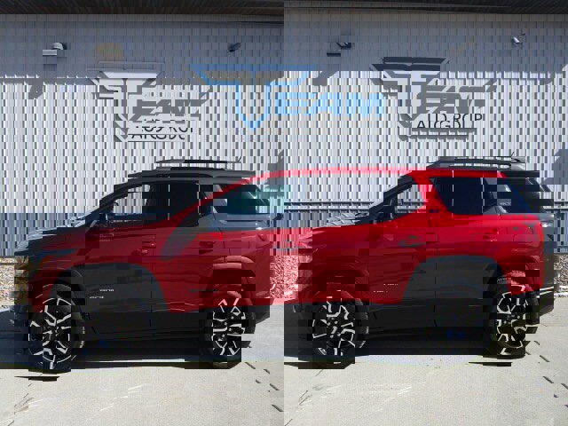 Used 2019 GMC Acadia SLT w/ Black Edition image 4