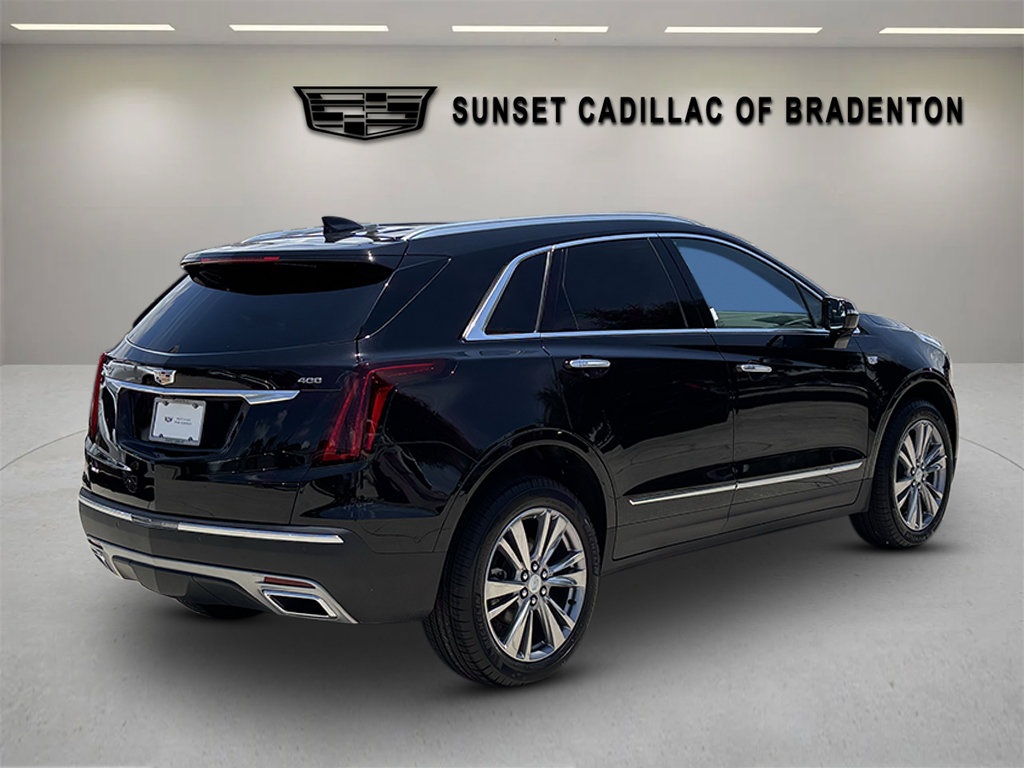 Certified 2023 Cadillac XT5 Premium Luxury w/ Platinum Package AWD/4WD image 3