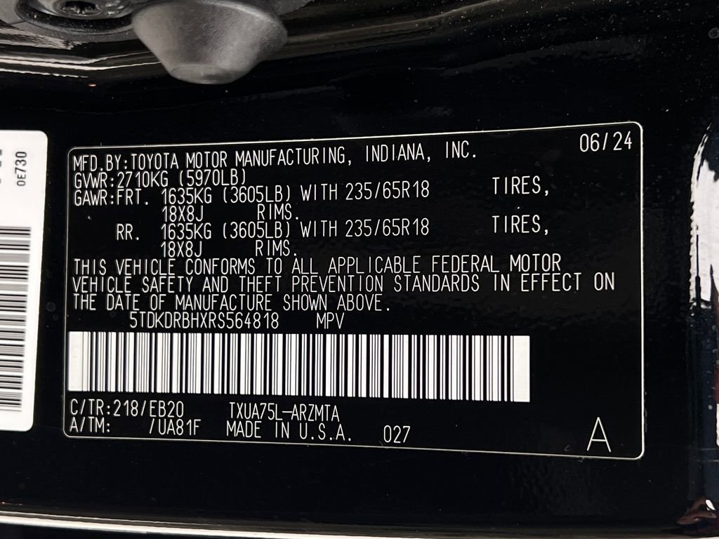 Used 2024 Toyota Highlander XLE image 26