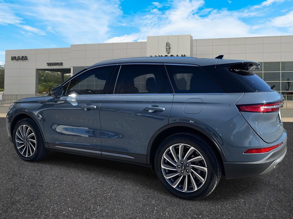 Used 2023 Lincoln Corsair Reserve w/ Equipment Group 202A image 6