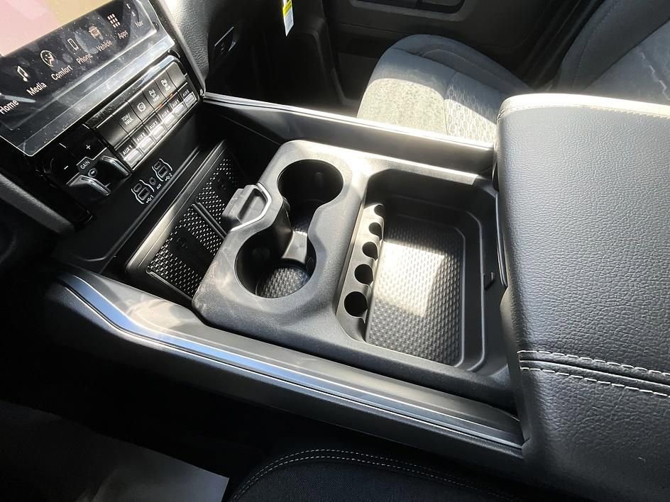 New 2026 RAM 3500 Big Horn image 27