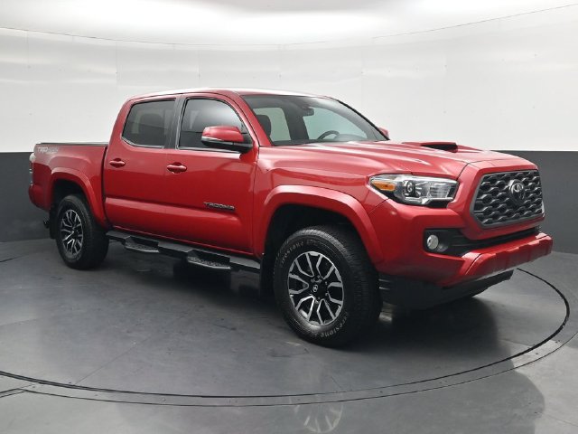 Used 2022 Toyota Tacoma TRD Sport AWD/4WD image 9