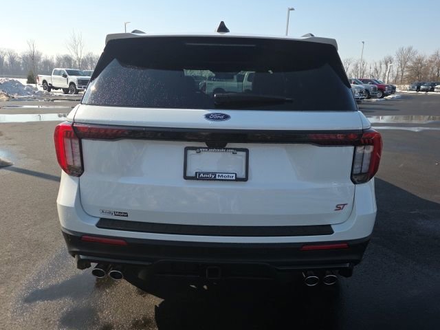 Used 2025 Ford Explorer ST image 7