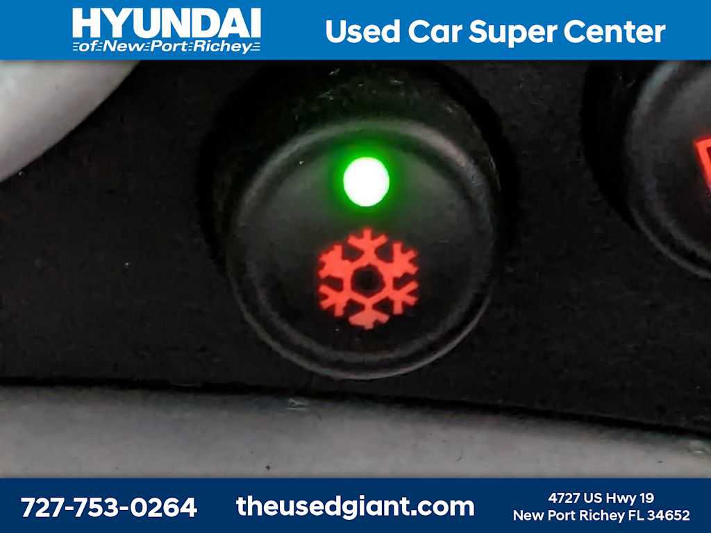 Used 2009 MINI Cooper Convertible w/ Cold Weather Pkg FWD image 21