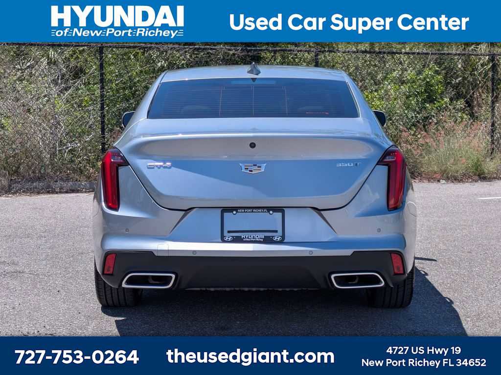 Used 2025 Cadillac CT4 Premium Luxury RWD image 4
