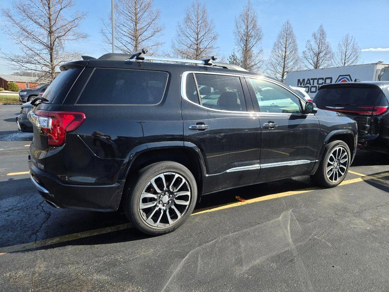 Used 2020 GMC Acadia Denali image 3