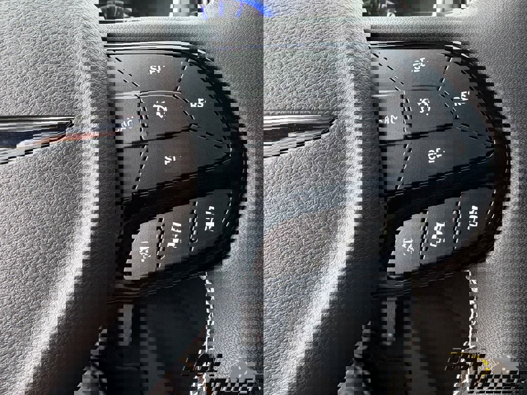 New 2026 Chrysler Pacifica Select w/ S Appearance Package image 16