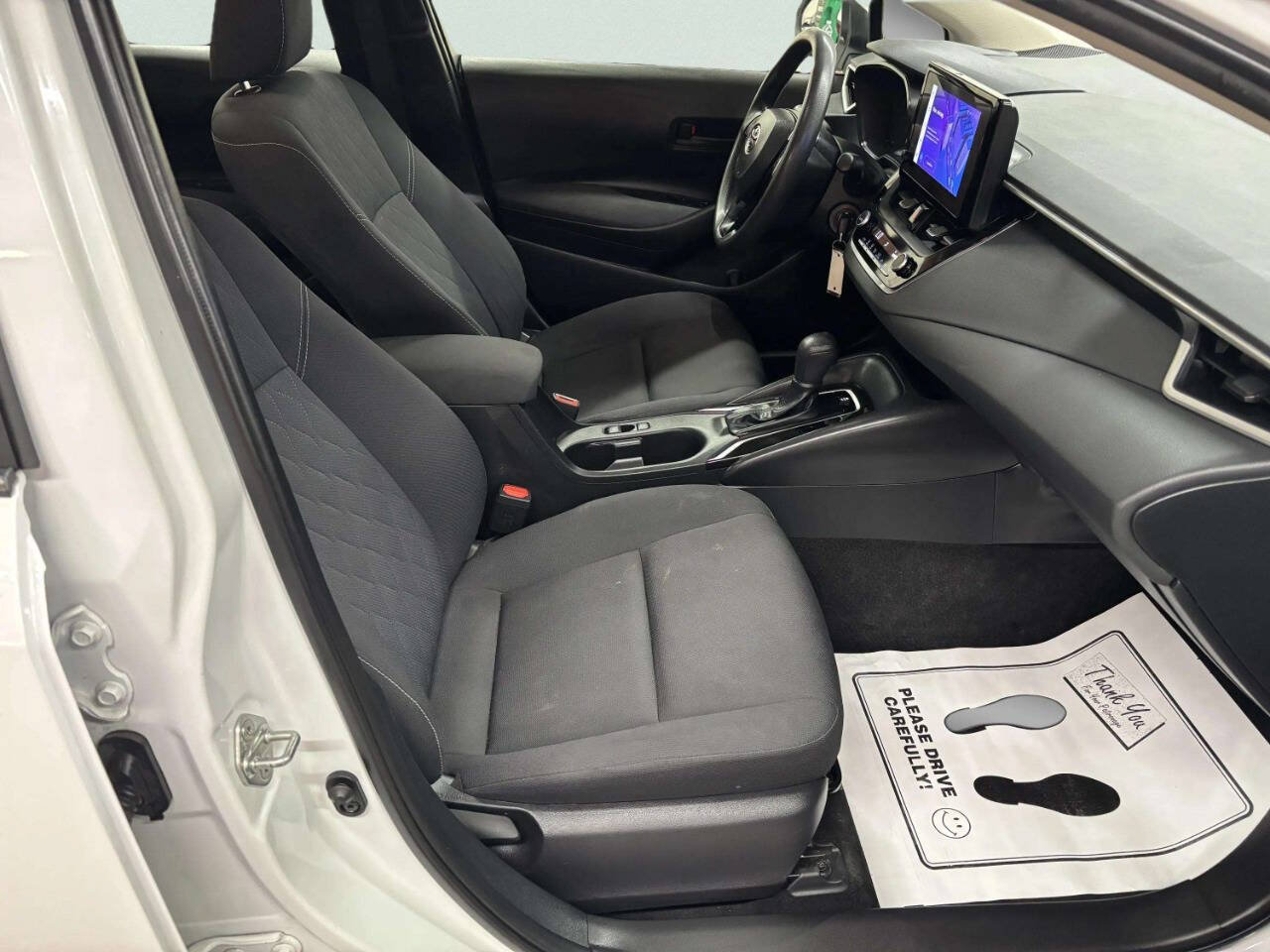 Used 2023 Toyota Corolla LE FWD image 18