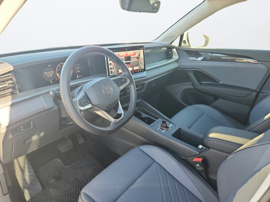 Certified 2026 Volkswagen Tiguan SE AWD/4WD image 10