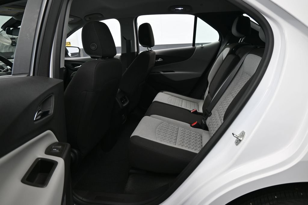 Used 2024 Chevrolet Equinox LS w/ Driver Confidence II Package FWD image 27