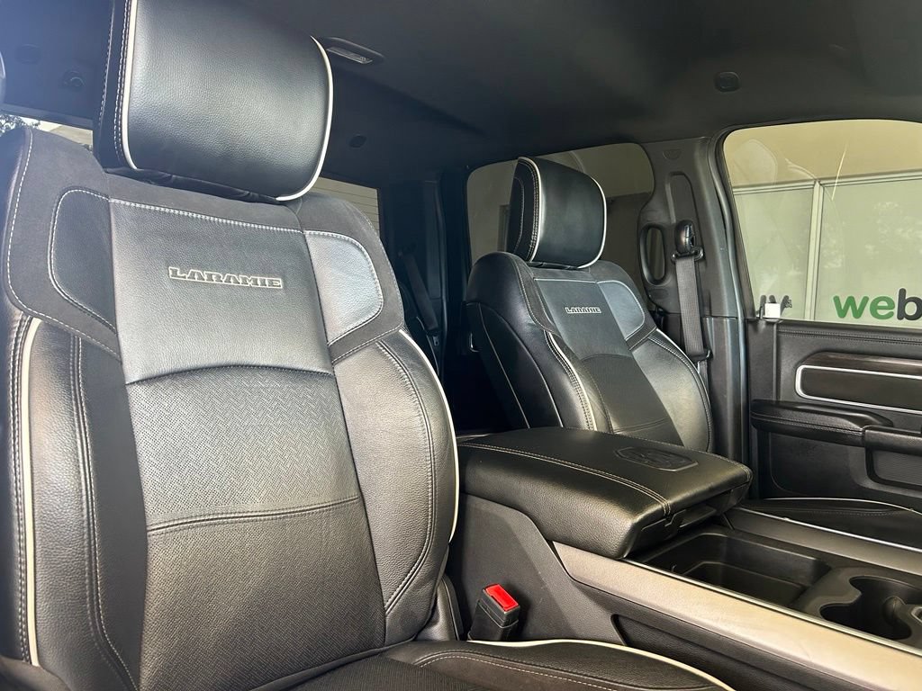 Used 2025 RAM 3500 Laramie w/ Sport Appearance Package AWD/4WD image 28