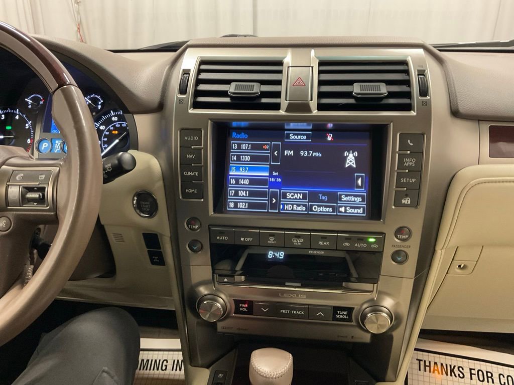 Used 2015 Lexus GX 460 w/ Premium Package image 29